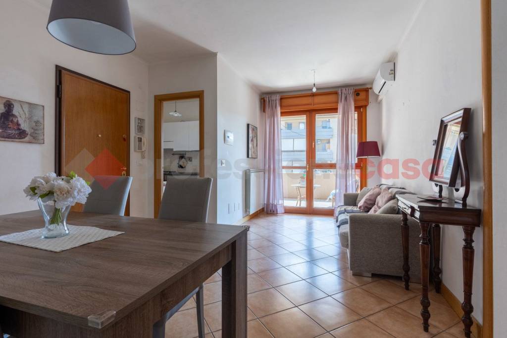 appartamento in vendita a Roma in zona Prenestino-Labicano