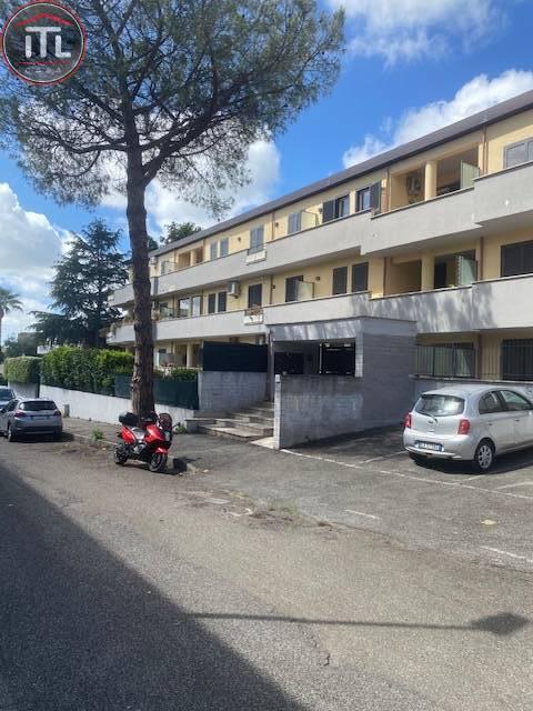 appartamento in vendita a Roma in zona Massimina/Casal Lumbroso