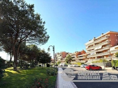 appartamento in vendita a Roma in zona EUR
