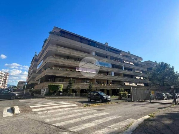 appartamento in vendita a Roma in zona Ponte di Nona