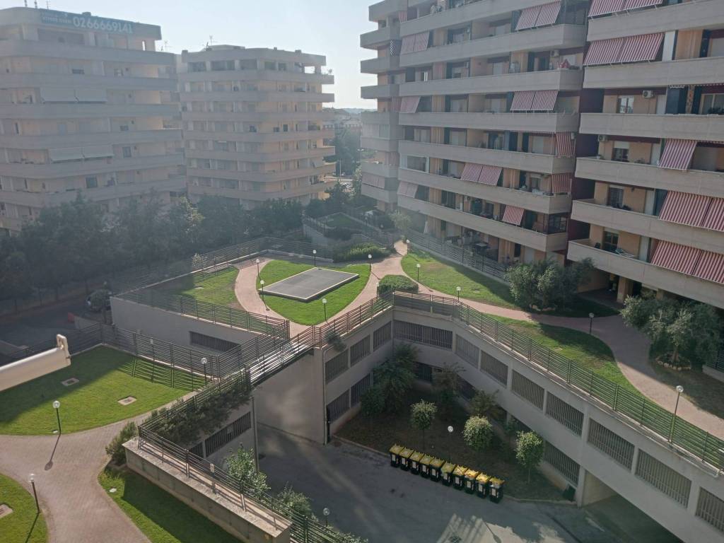 appartamento in vendita a Roma in zona Fonte Laurentina