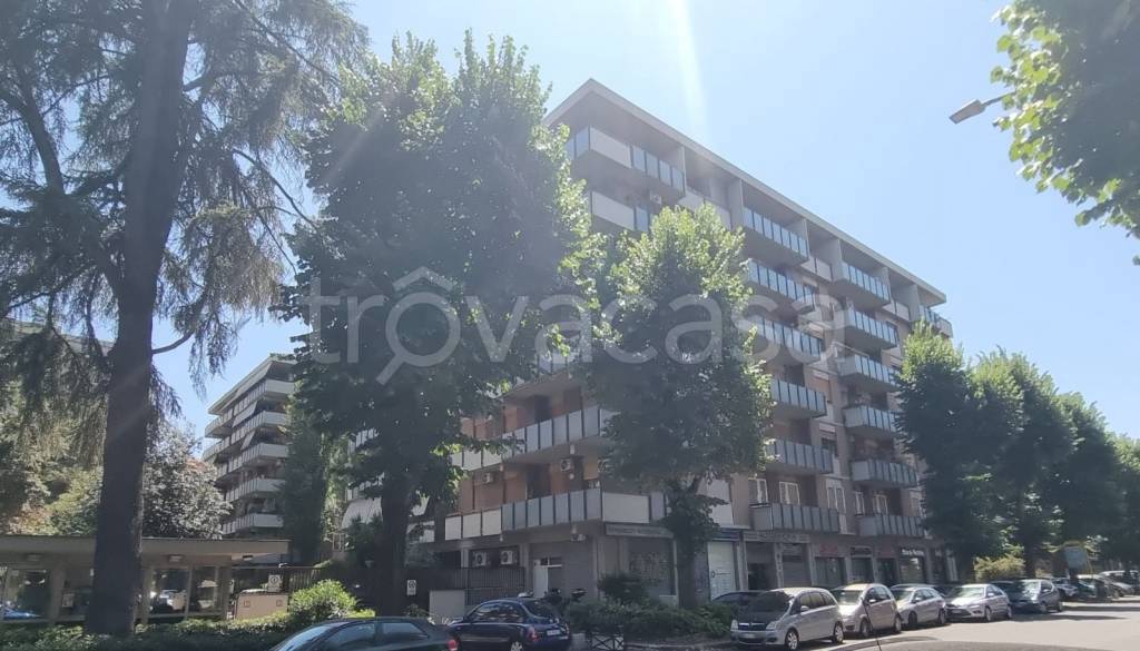 appartamento in vendita a Roma in zona Vigna Murata