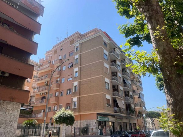 appartamento in vendita a Roma in zona Monte Sacro/Talenti