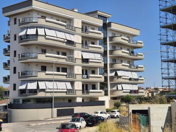 appartamento in vendita a Roma in zona Casalotti
