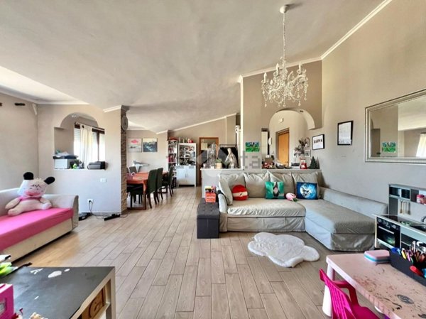appartamento in vendita a Roma in zona Selva Candida