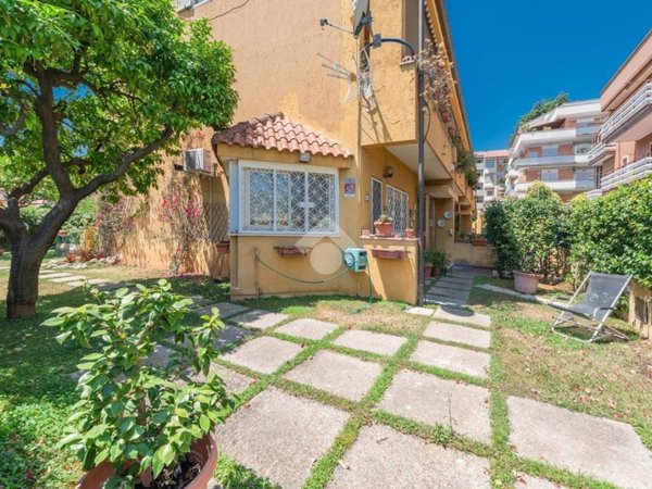 appartamento in vendita a Roma in zona Torrevecchia