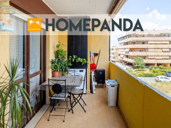 appartamento in vendita a Roma in zona Torre Angela