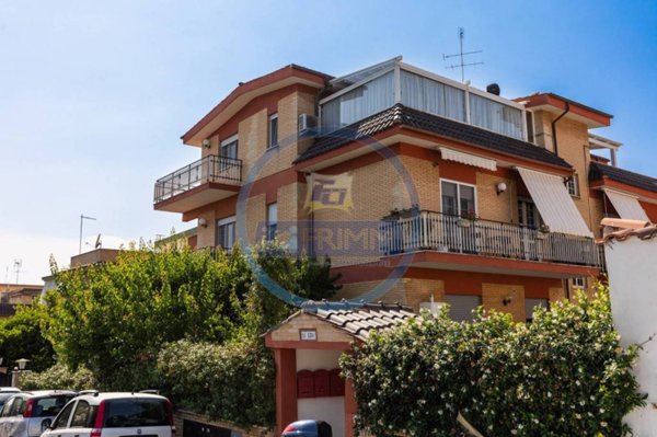 appartamento in vendita a Roma in zona Acilia