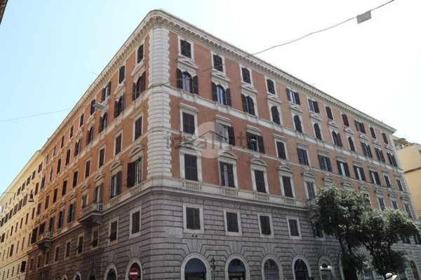 appartamento in vendita a Roma in zona Esquilino