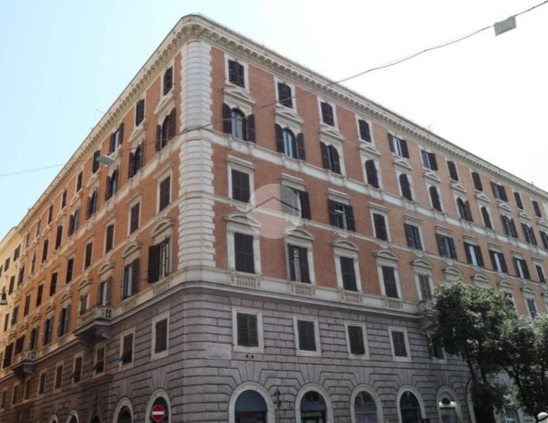 appartamento in vendita a Roma in zona Esquilino