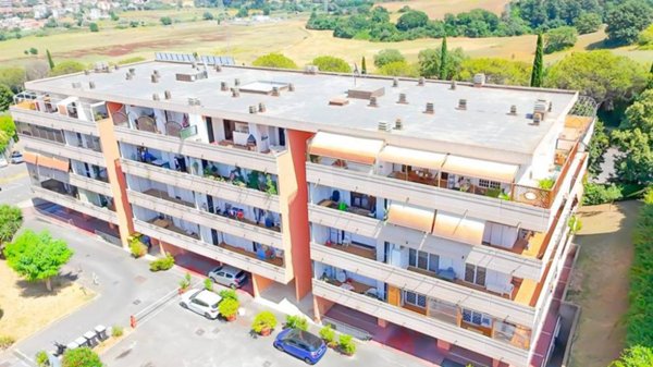 appartamento in vendita a Roma in zona Vitinia