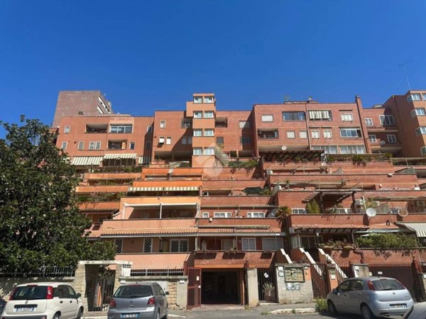 appartamento in vendita a Roma in zona EUR