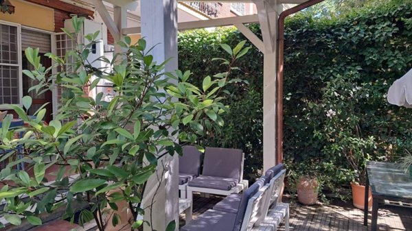appartamento in vendita a Roma in zona Torre Gaia