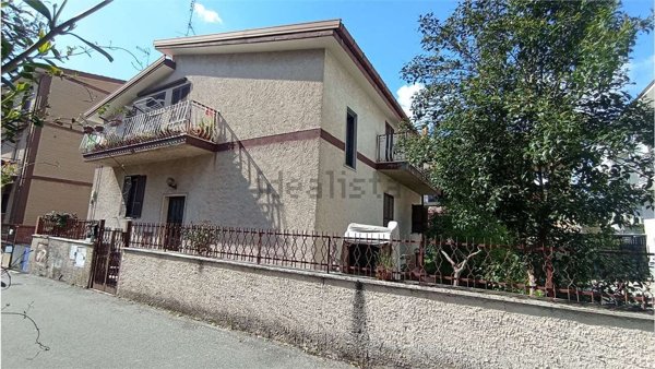 casa indipendente in vendita a Roma in zona Ponte di Nona