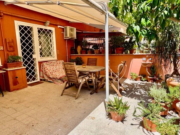 appartamento in vendita a Roma in zona Gianicolense