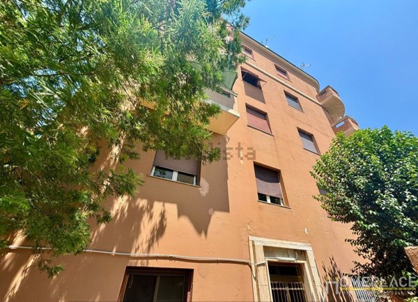 appartamento in vendita a Roma in zona Tuscolano