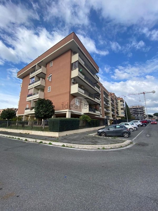 appartamento in vendita a Roma in zona Ponte di Nona