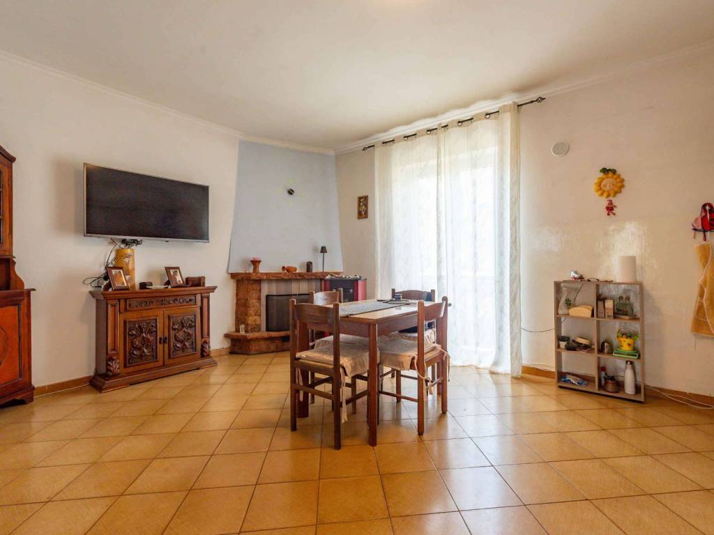 appartamento in vendita a Roma in zona Finocchio