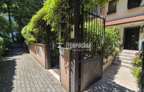 casa indipendente in vendita a Roma in zona Ottavia