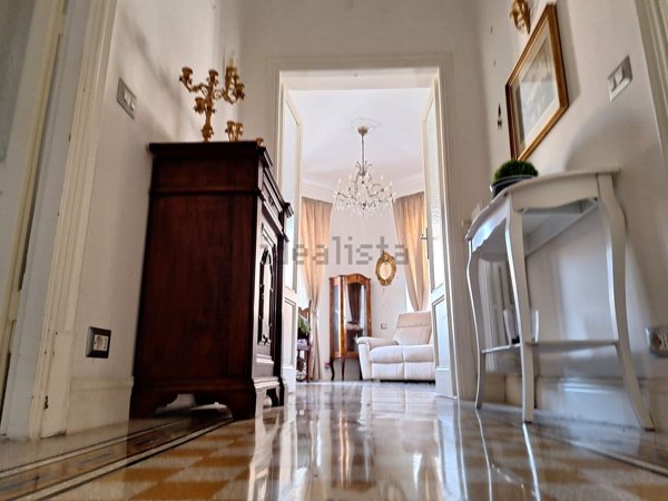 appartamento in vendita a Roma in zona Appio Latino