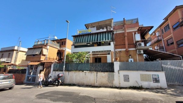 appartamento in vendita a Roma in zona Montespaccato