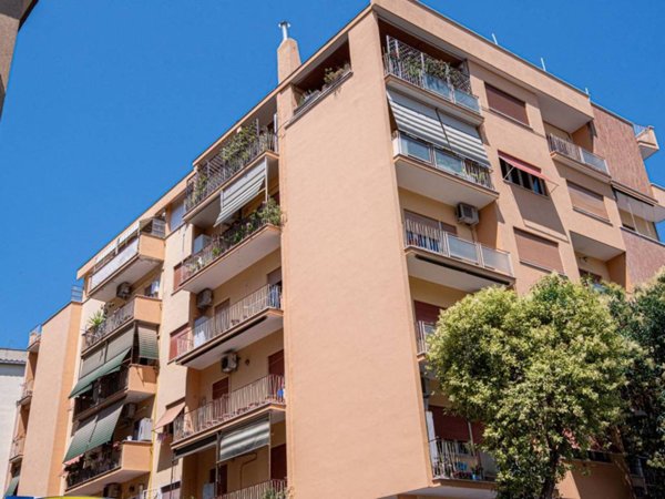 appartamento in vendita a Roma in zona Prenestino-Centocelle