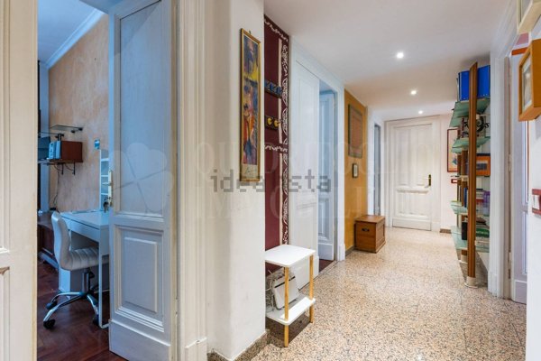 appartamento in vendita a Roma in zona Esquilino