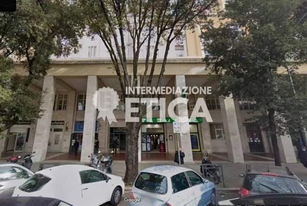 appartamento in vendita a Roma in zona Ardeatino
