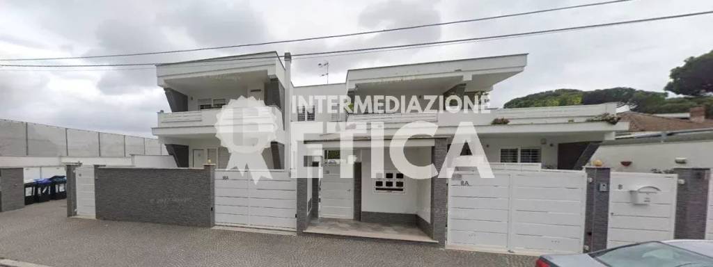 appartamento in vendita a Roma in zona Infernetto