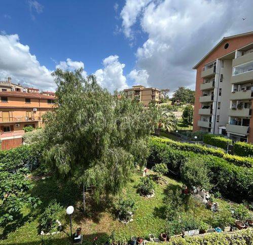 appartamento in vendita a Roma in zona Massimina/Casal Lumbroso
