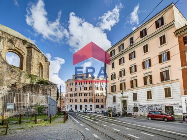 appartamento in vendita a Roma in zona Esquilino