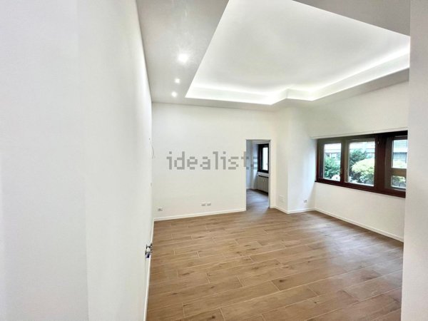 appartamento in vendita a Roma in zona Ostiense
