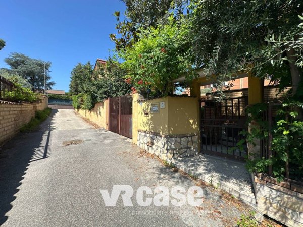 appartamento in vendita a Roma in zona Tor Vergata/Torrenova