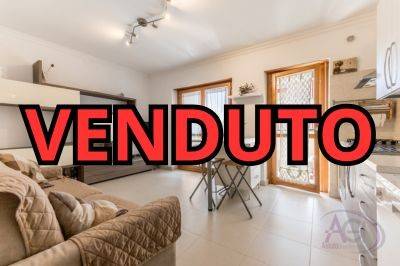appartamento in vendita a Roma in zona Castel di Leva