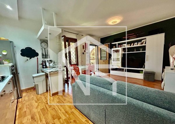 casa indipendente in vendita a Roma in zona Colle del Sole
