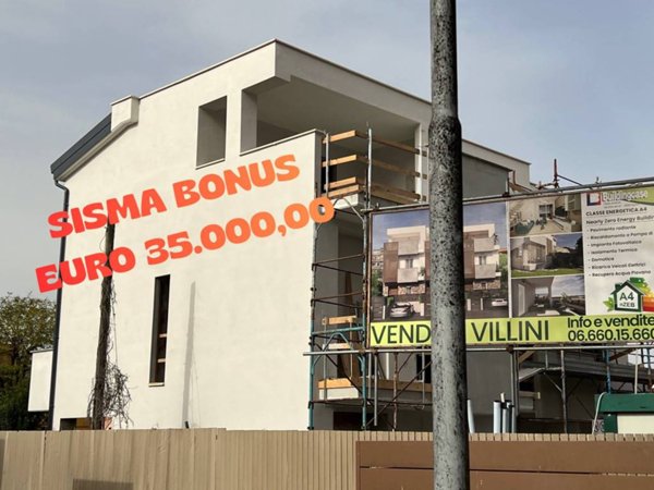 casa indipendente in vendita a Roma in zona Aurelio