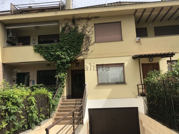 appartamento in vendita a Roma in zona Infernetto