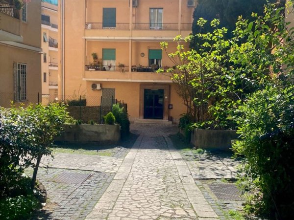 appartamento in vendita a Roma in zona Gianicolense