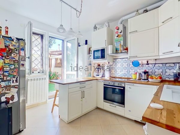 casa indipendente in vendita a Roma in zona San Basilio