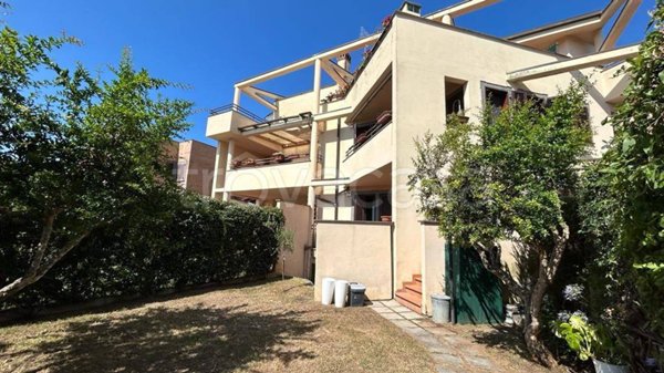 appartamento in vendita a Roma in zona Infernetto