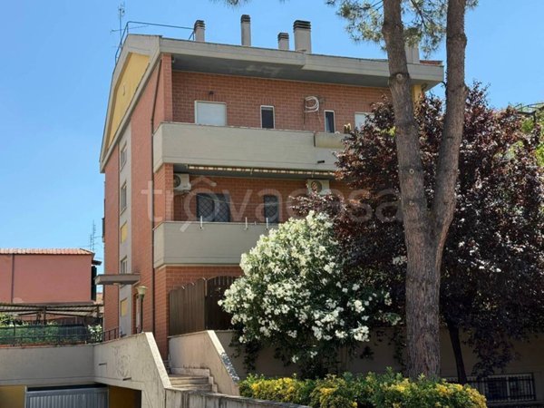 appartamento in vendita a Roma in zona Labaro