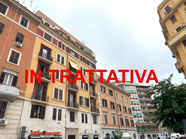 appartamento in vendita a Roma in zona Tuscolano