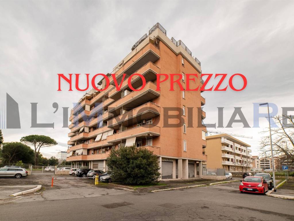 appartamento in vendita a Roma in zona Appio Claudio