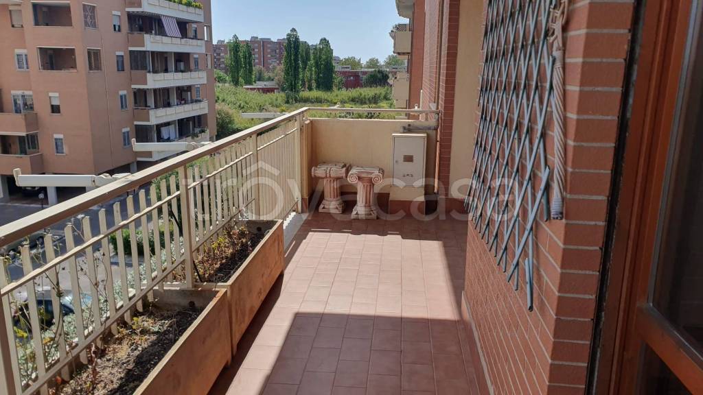 appartamento in vendita a Roma in zona Ostia