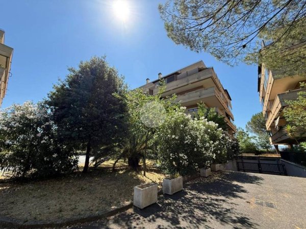 appartamento in vendita a Roma in zona Ponte di Nona