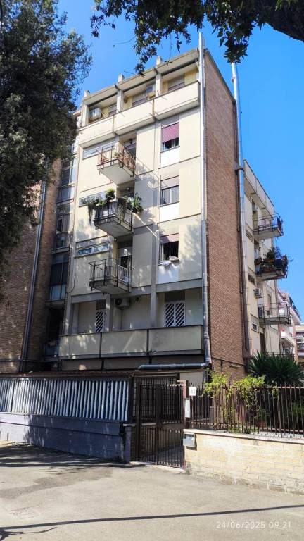 appartamento in vendita a Roma in zona Ostia