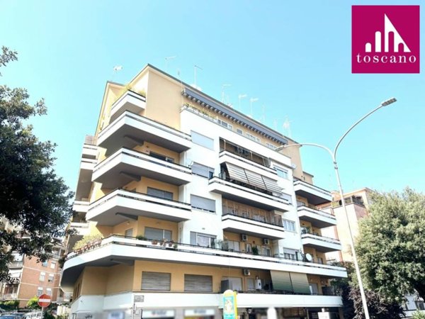 appartamento in vendita a Roma in zona Aurelio