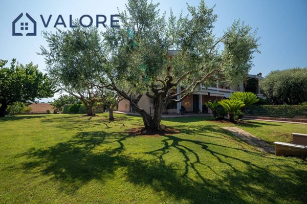 casa indipendente in vendita a Roma in zona Monte Sacro/Talenti