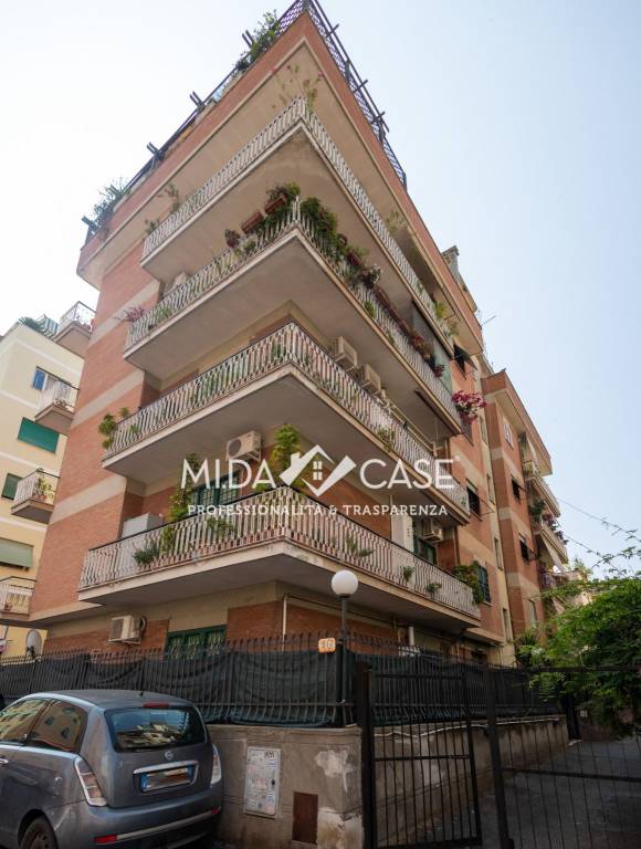 appartamento in vendita a Roma in zona Prenestino-Centocelle
