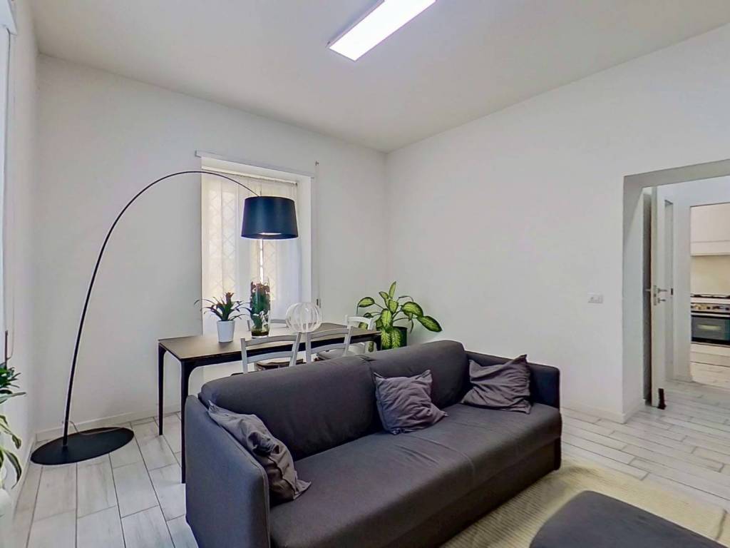 appartamento in vendita a Roma in zona Appio Claudio